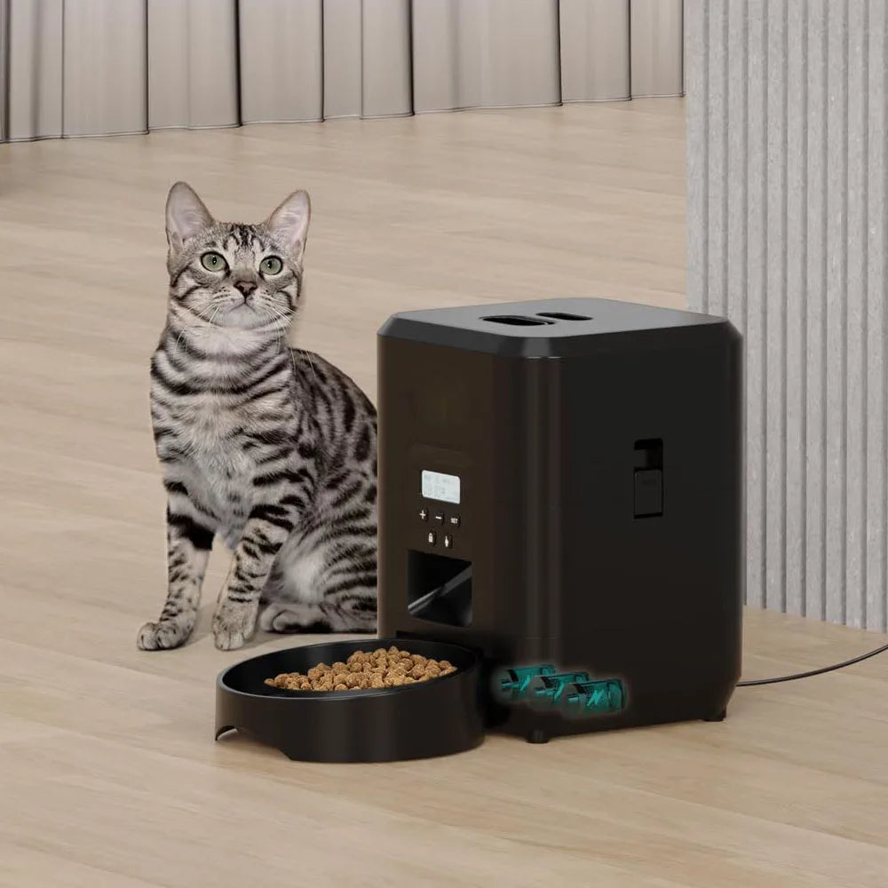 Revolutionize Mealtime with the Smart Pet Feeder: Automatic Cat and Dog Food Dispenser with Timed Control