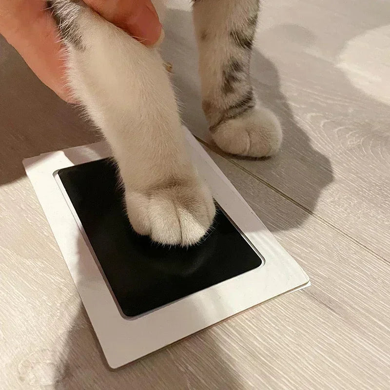 Capture Cherished Memories with Our Safe Non-Toxic Pet Footprint and Handprint Pad - Perfect for Dogs and Babies!